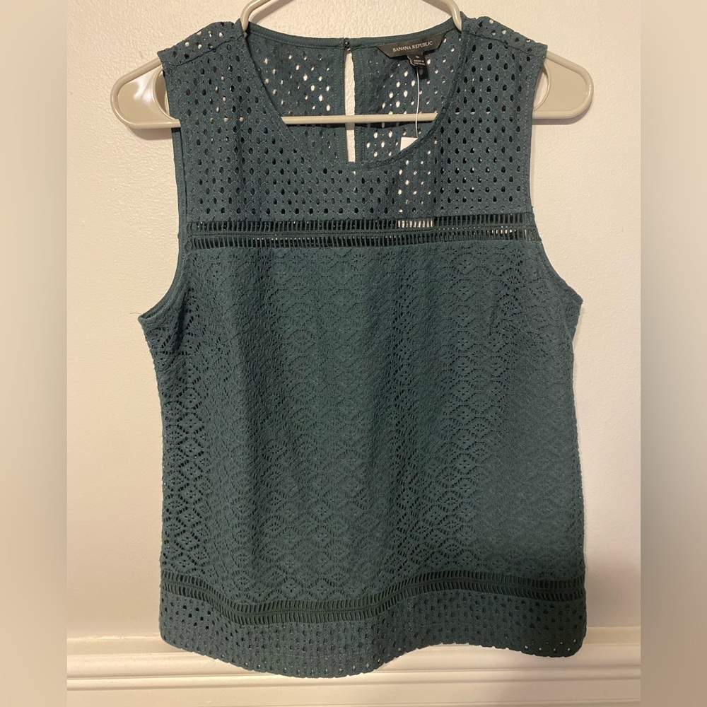 Banana Republic Green Tank Top - NEW WITH TAGS